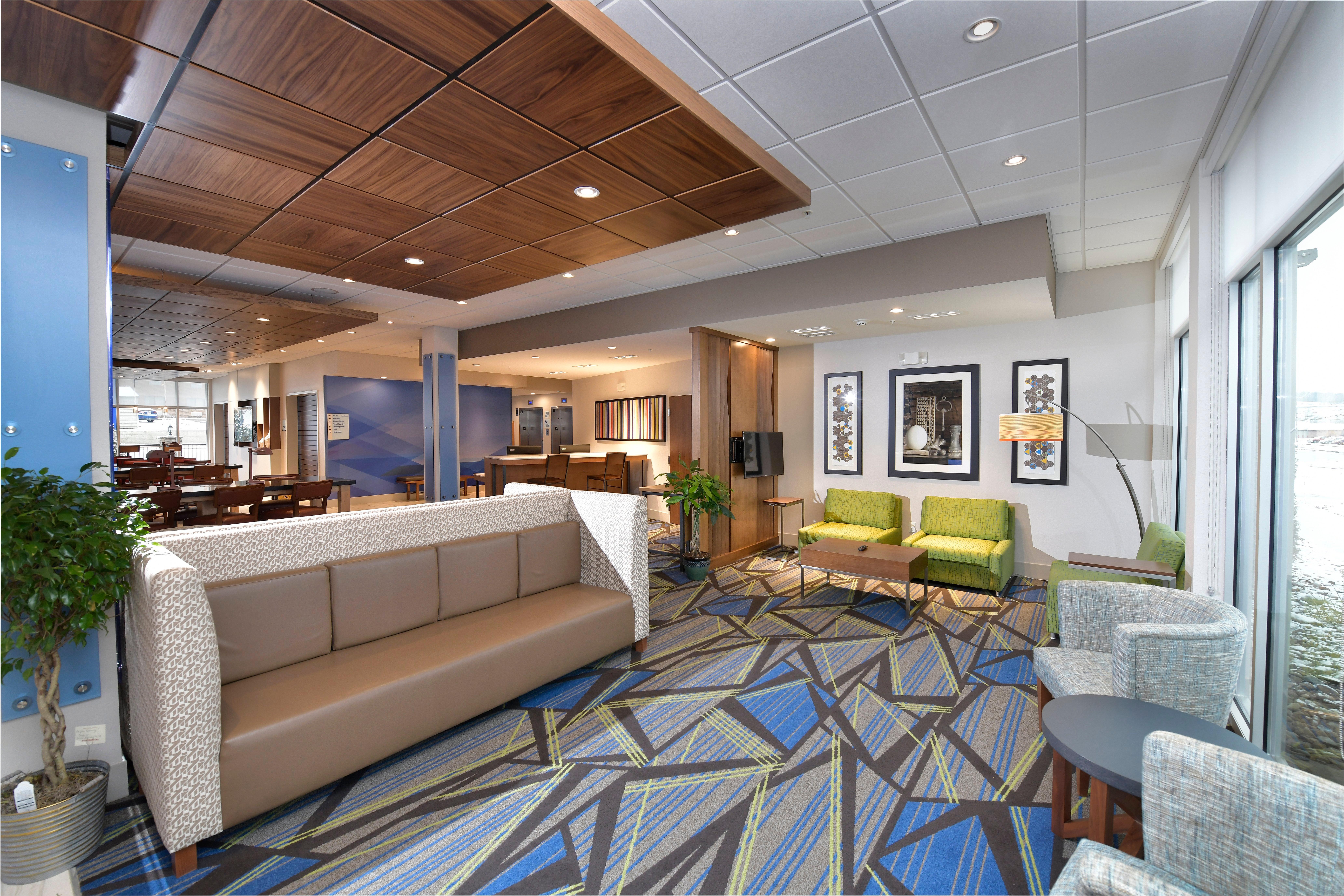 Holiday Inn Express & Suites - Millersburg By Ihg Экстерьер фото